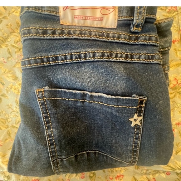 JEWELLY DENIM JEANS W STUDS down seam!!! These are boutique quality!! L stretch - Picture 1 of 11